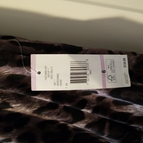NWT size 6 Jones New York animal print. Dress purple accents gray tone priny - Picture 2 of 8